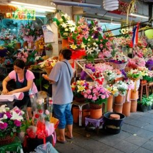 Lạc vào chợ hoa lớn nhất Bangkok