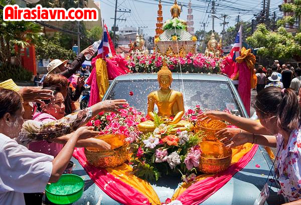 Tháng 4 sang Thái quẩy tưng bừng tết Songkran